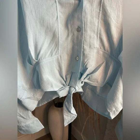 NWT Line & Dot Light Blue Button Up Tie Blouse SIZE XS - Picture 6 of 11